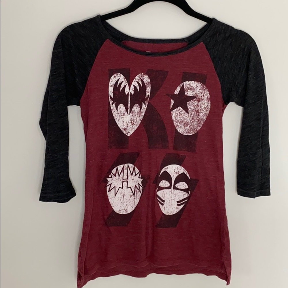 Kiss shirt
